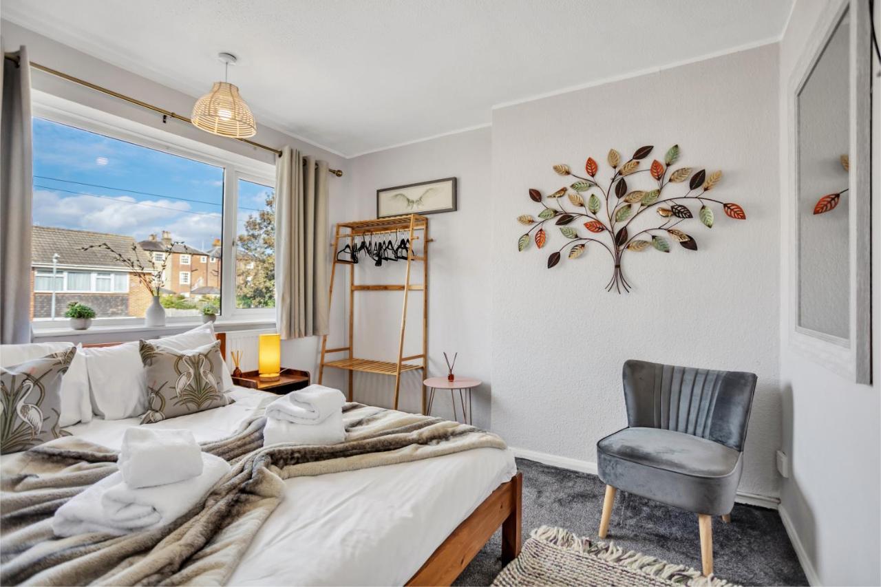 Perfect For Contractors - Canterbury - Free Parking - Ultra Wifi מראה חיצוני תמונה
