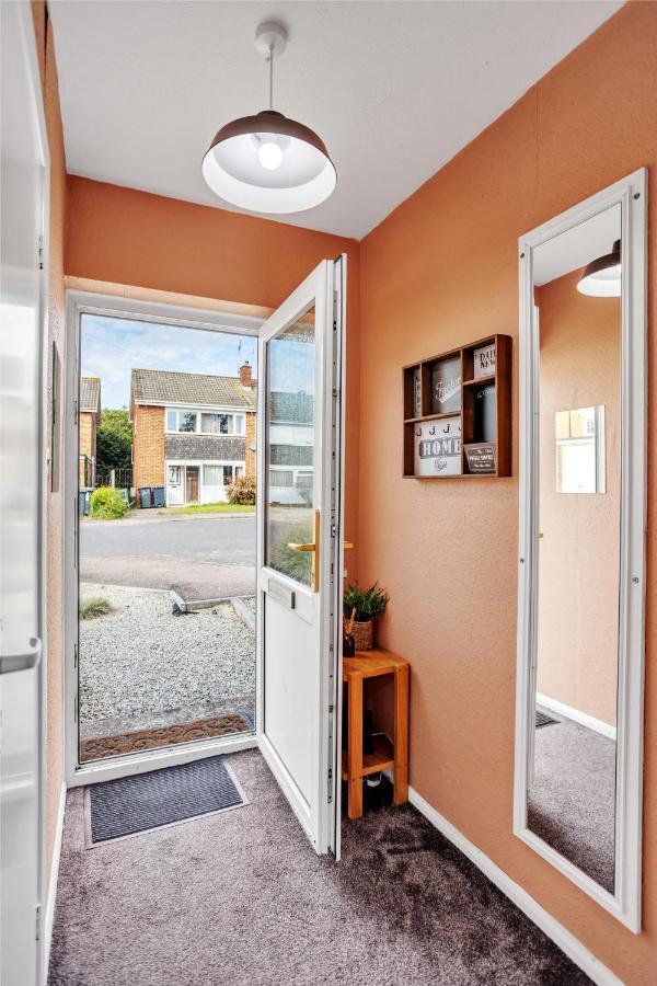 Perfect For Contractors - Canterbury - Free Parking - Ultra Wifi מראה חיצוני תמונה